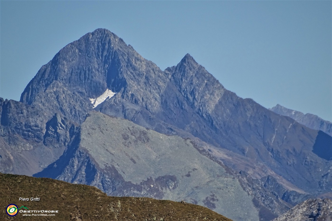 45 Maxi zoom sul Pizzo del Diavolo.JPG